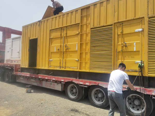 宁南除了负载情况和发动机维护，还有哪些因素会影响 200kw 柴油发电机的油耗？