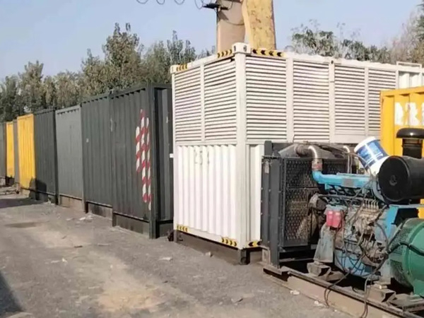 宁南200KW柴油发电机机组每小时油耗是多少？